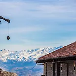 Puebloastur Eco & Gran Lujo فندق