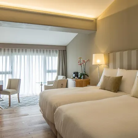 Puebloastur Eco & Gran Lujo 5* Cofiño