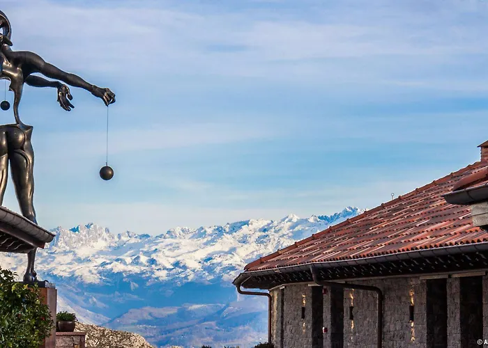 Puebloastur Eco & Gran Lujo Hotel