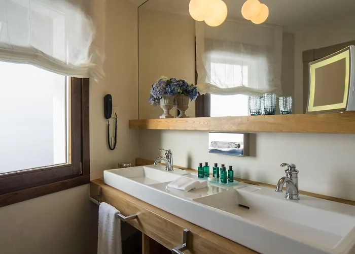 Puebloastur Eco & Gran Lujo 5* Cofiño